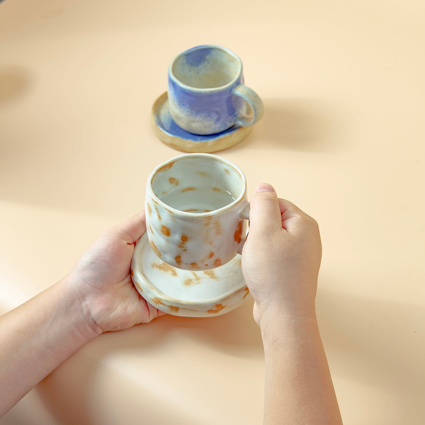 The Waverly – Ivory Cup Set